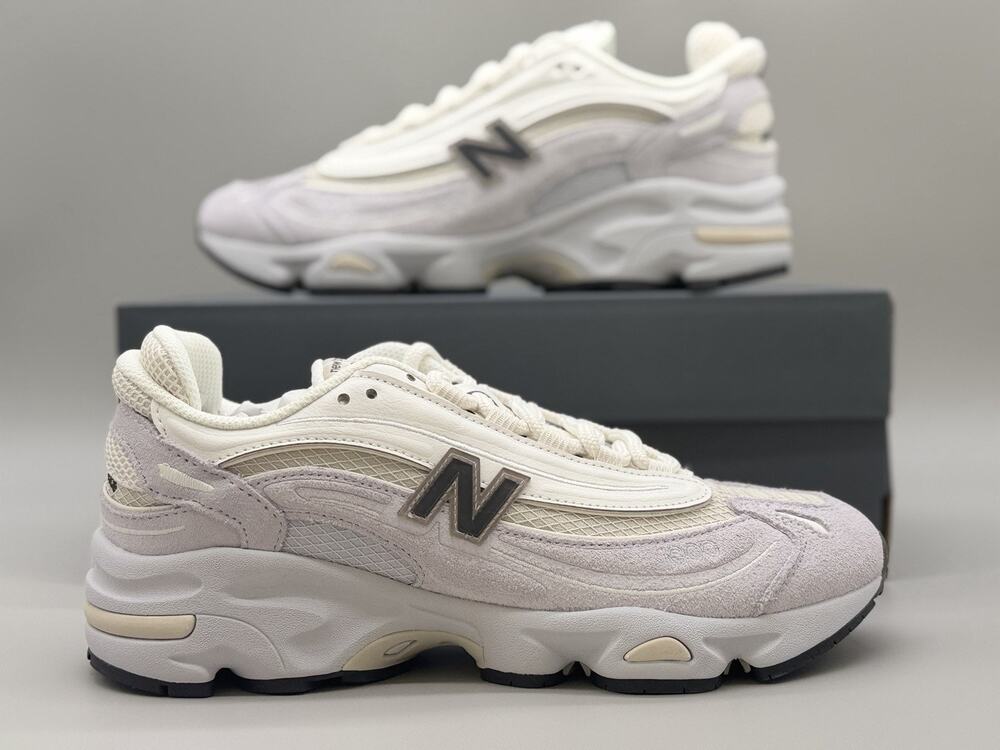 New Balance 1000 Mens Size 7.5. women’s Sz 9 Pearl Grey Black M1000PSB